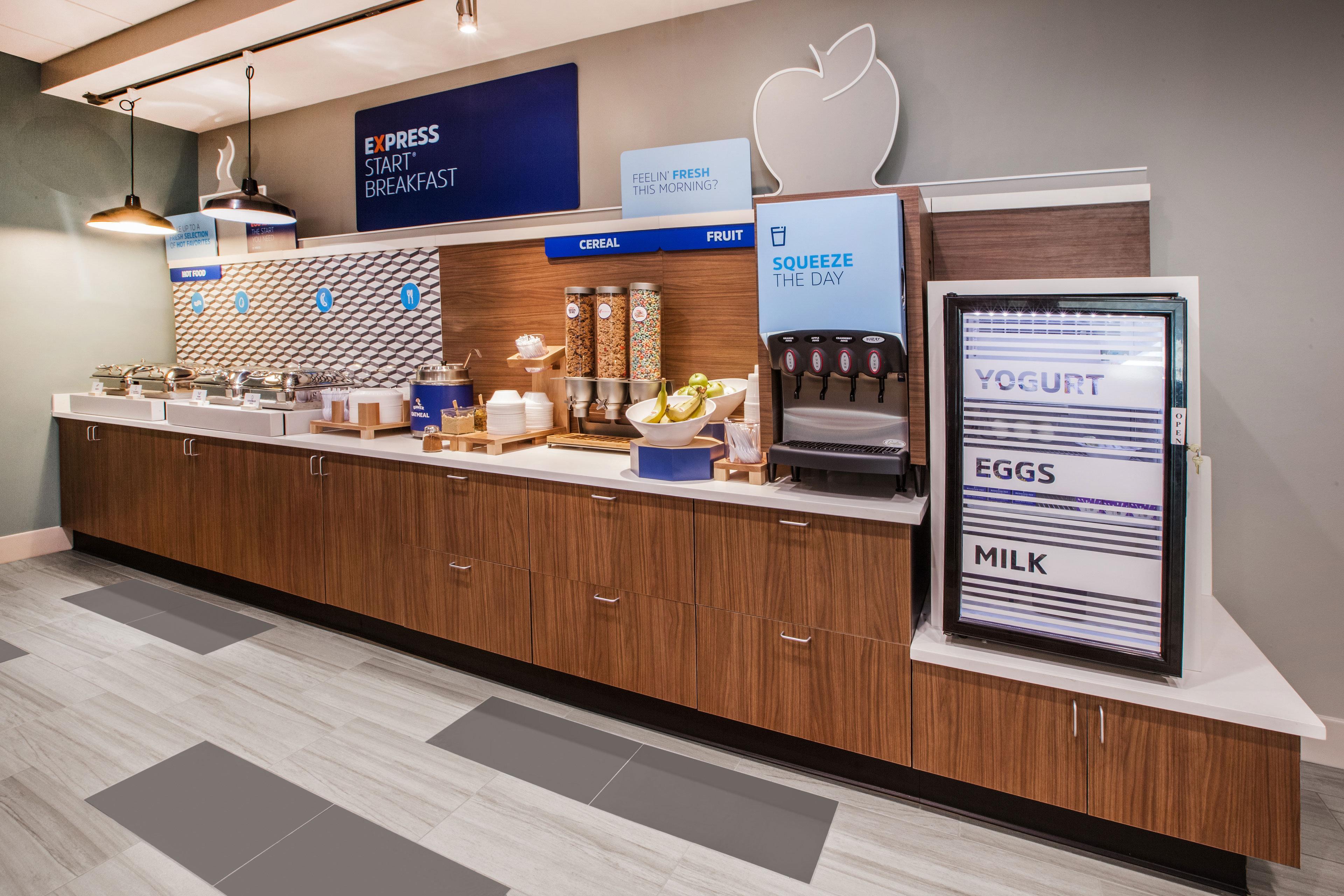 Holiday Inn Express Jamestown By Ihg Exterior foto
