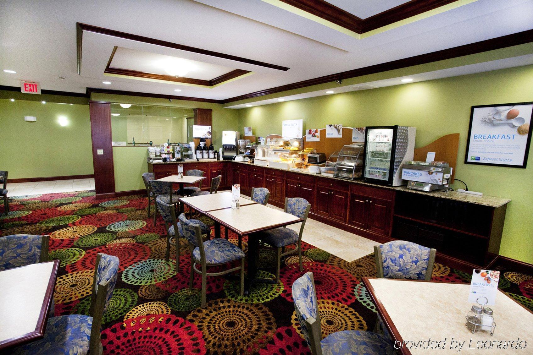 Holiday Inn Express Jamestown By Ihg Exterior foto